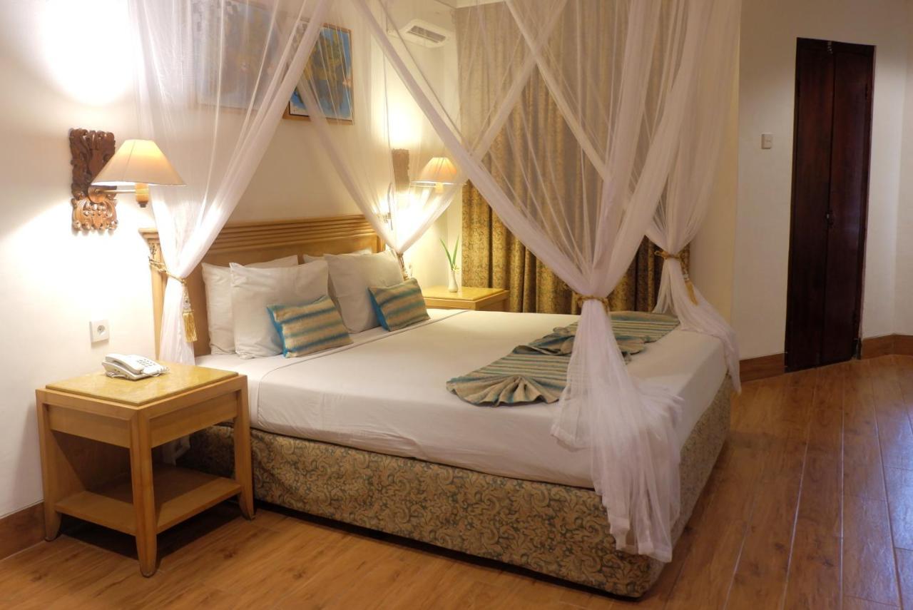 Seminyak Paradiso Hotel Екстер'єр фото